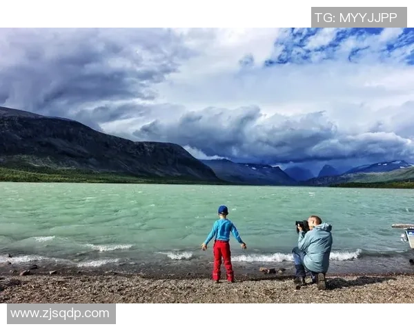 文字达人携手足球明星共创精彩瞬间的奇妙旅程 文字达人携手足球明星共创精彩瞬间的奇妙旅程