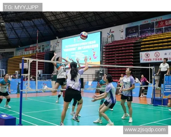 深圳排球队的团队协作揭秘:排球巨献背后的默契与拼搏精神 深圳排球队的团队协作揭秘:排球巨献背后的默契与拼搏精神