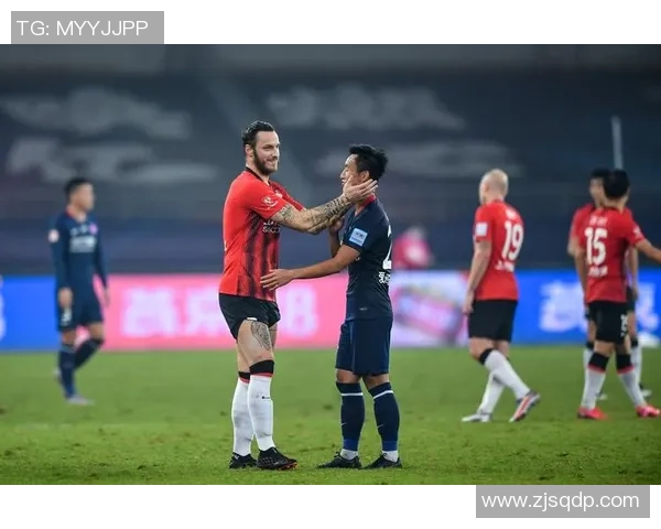 赛后分析：上海足球队与重庆足球队的战术对决与启示