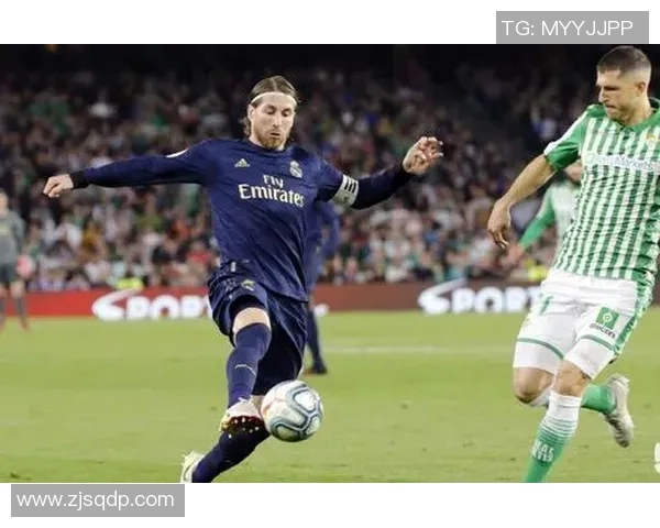 足球明星人物雕刻全景展示与艺术价值深度解析