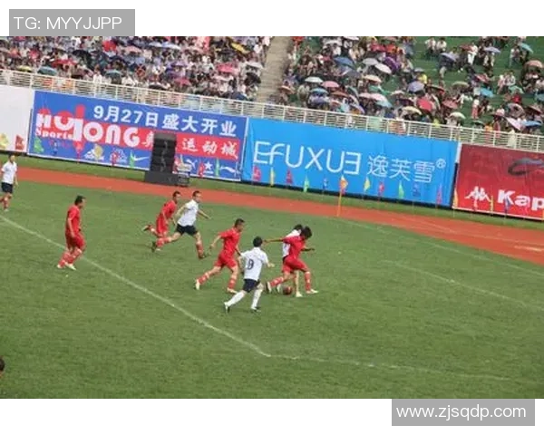 沈阳足球明星雕像事件引发的社会热议与文化反思探讨